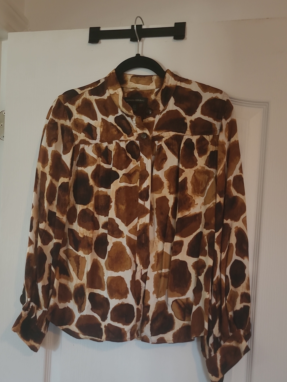 Banana Republic Brown and Cream Giraffe-Print Button Front Blouse